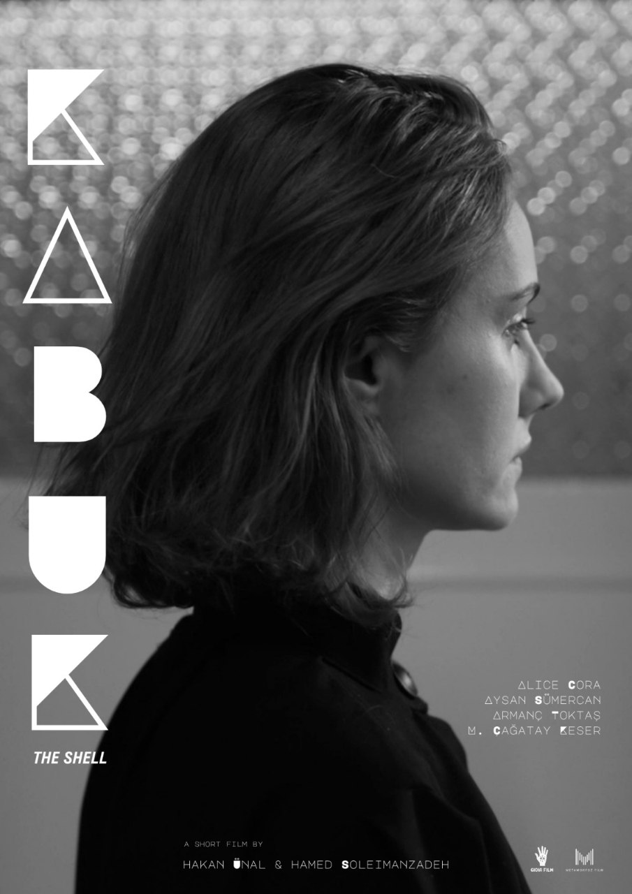 Poster for Kabuk (The Shell), a black-and-white portrait of a woman in profile
